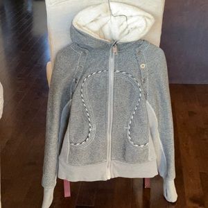 Lulu Special Edition Skuba hoodie with removable sleeve to make a vest